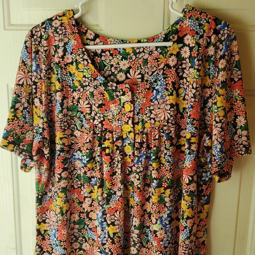 Floral‎ Multicolor Women's Top
